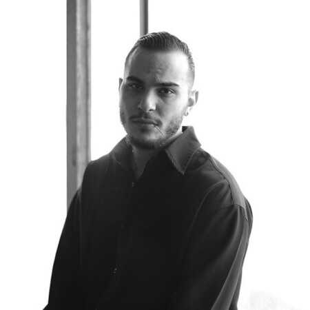 مهیار اون مثل داداشمه هنوز