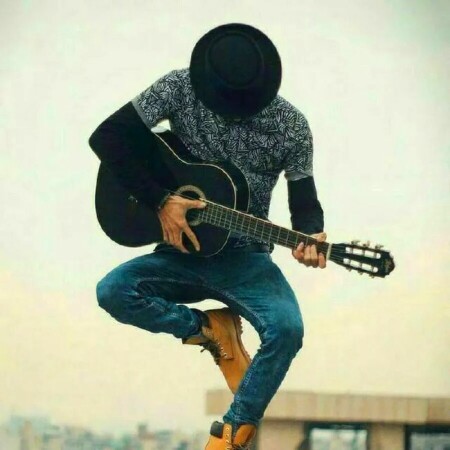 دانلود ریمیکس یه درخت تن سیاه سربلند