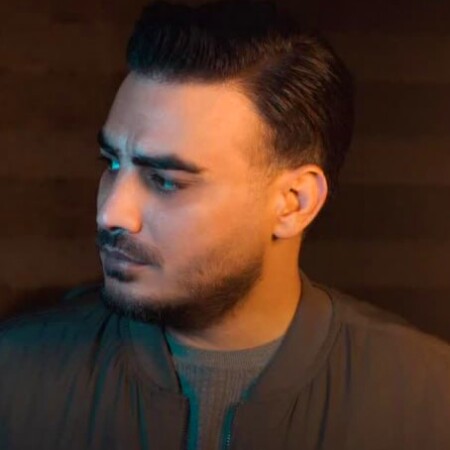 دانلود آهنگ کامران مولایی یه روز پا میشم از جام فکر نکن بی کسو تنهام