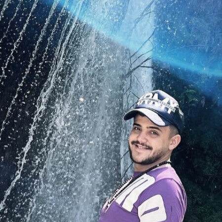 دانلود آهنگ محمد ملایی چشات قشنگ و نازه ای ماه قلبم