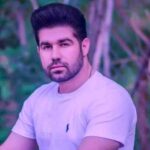 دانلود آهنگ ساعت عاشقی از یوسف جمالی و شهاب ملکیان