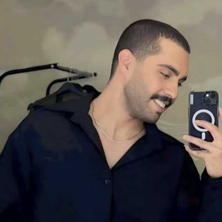 حامیم لب ساحل زیر نور ماه کامل