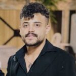 دانلود آهنگ محمد ملایی سر سنگ مزارم گل بریزید