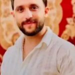 دانلود آهنگ مصطفی ابراهیمی من از تو یک جهان فاصله دارم